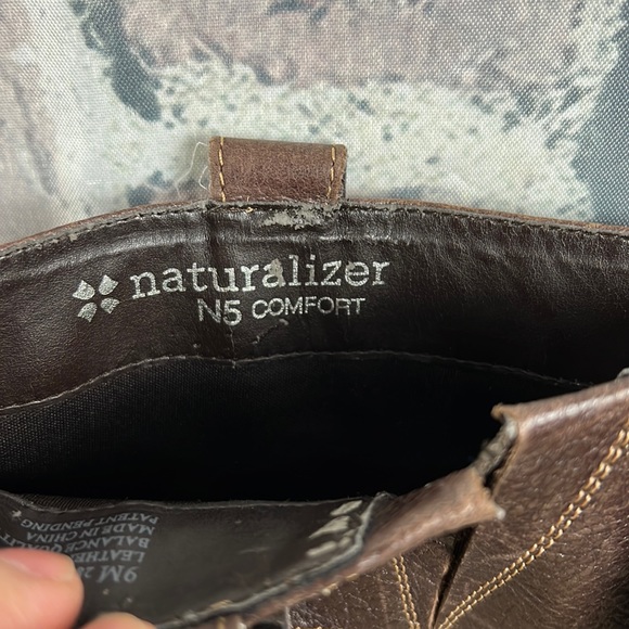 naturalizer suede boots